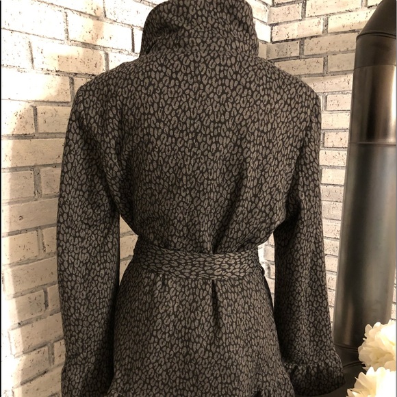 SANDRO STUDIO Ruffled Women’s Wrap Jacket - Picture 9 of 10